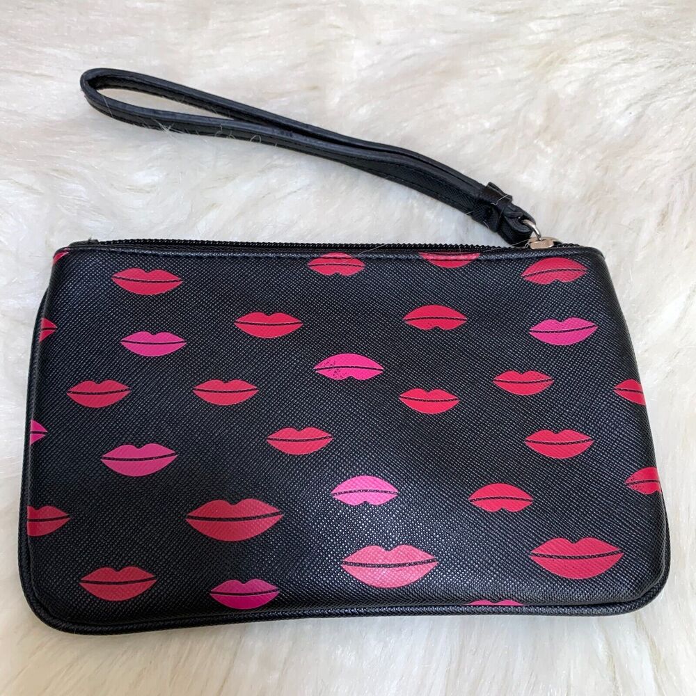 VICTORIA'S SECRET Black Faux Leather Wristlet with Pink & Red Lipstick Love Kiss - Picture 6 of 15